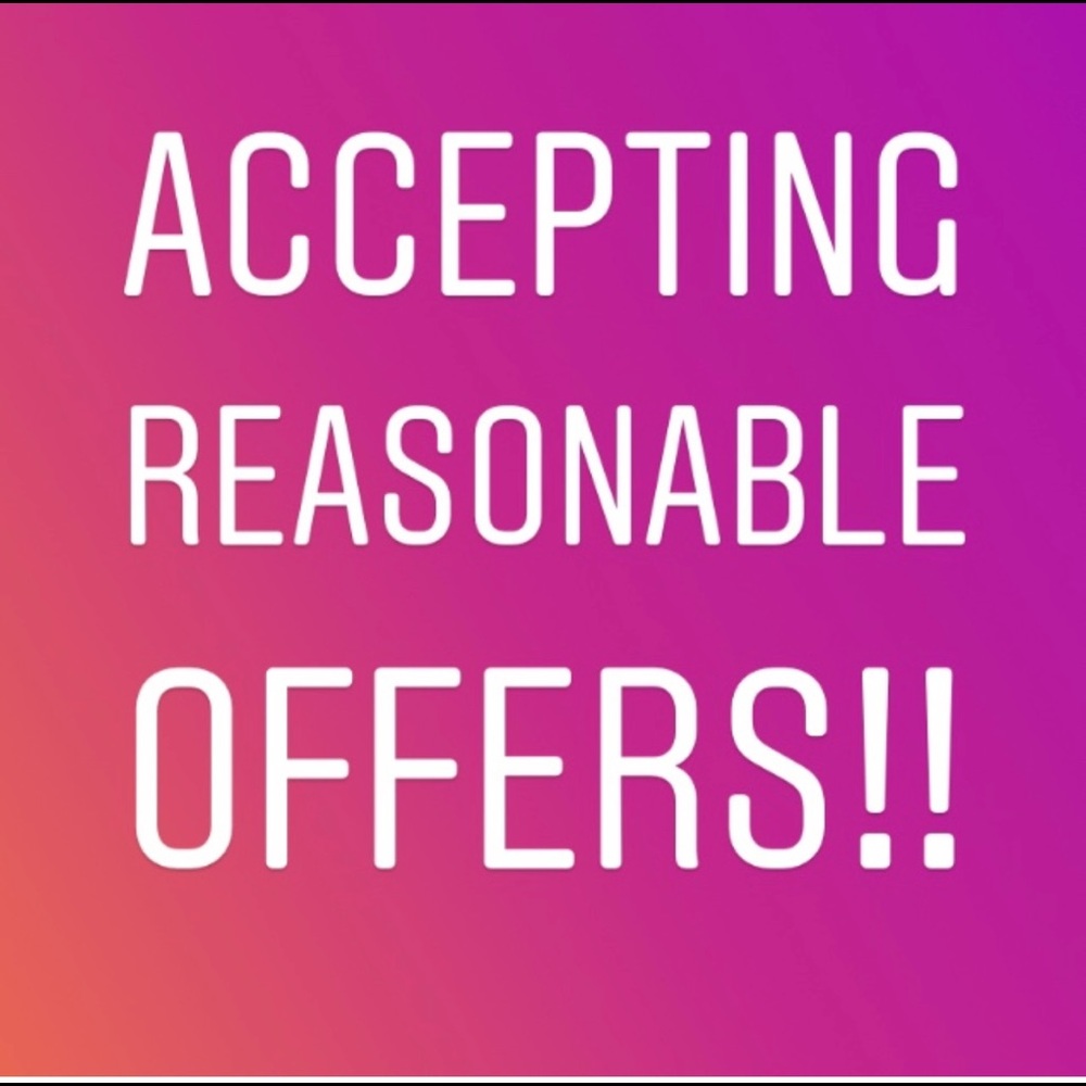 Make me an offer. Will give discounts for multiple purchases 💗💗💗